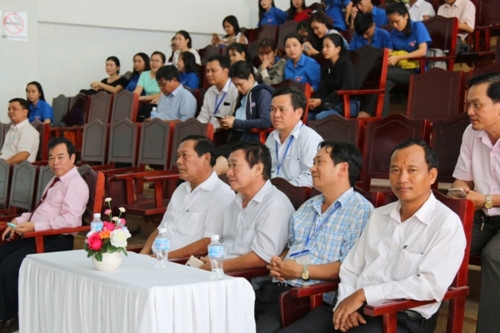 Trường ĐH Kiên Giang họp mặt mừng Tết cổ truyền Chôl Chnăm Thmây - Ảnh minh hoạ 3