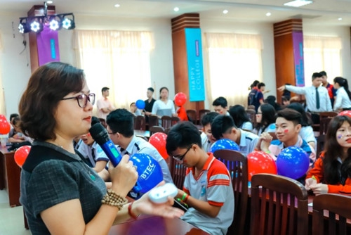Cao đẳng Việt Mỹ hướng đến học sinh lớp 12 với chương trình Let’s Color Your Future - Ảnh minh hoạ 4