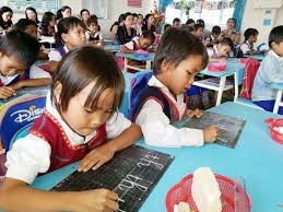 Tổ chức dạy tập nói tiếng Việt cho trẻ DTTS trước khi vào lớp 1