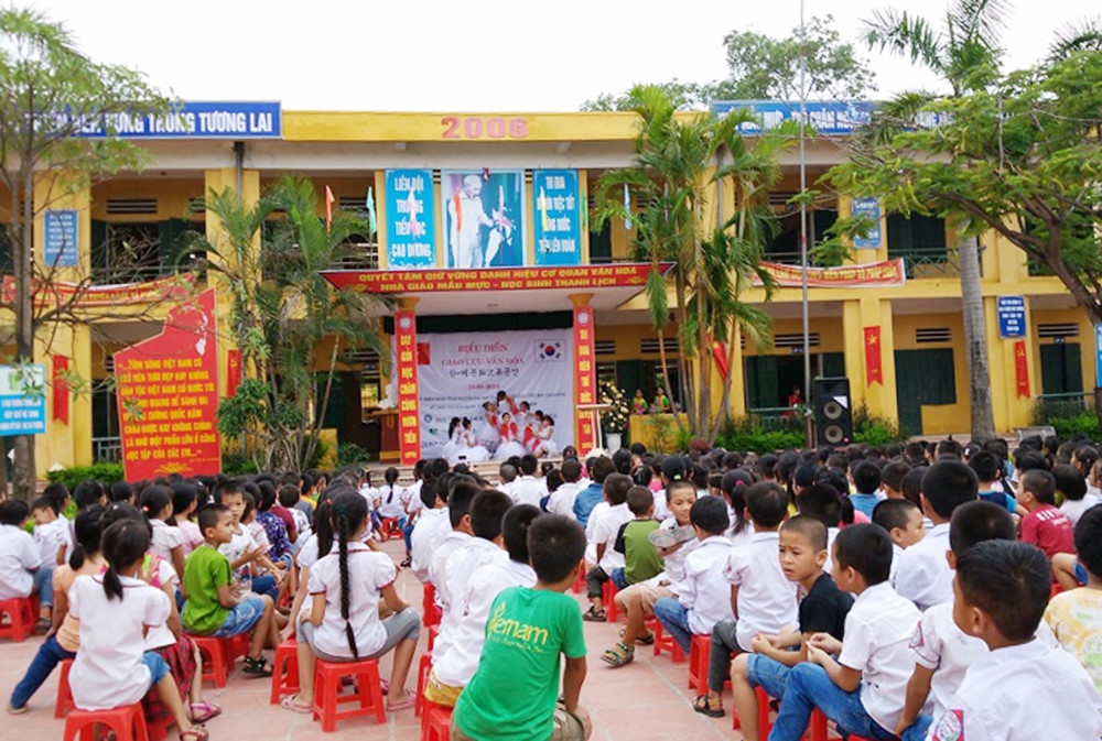 Thực hư vụ việc gần 600 giáo viên có thể bị chấm dứt hợp đồng ở Thanh Oai (Hà Nội): Chỉ khác về chủ thể ký hợp đồng