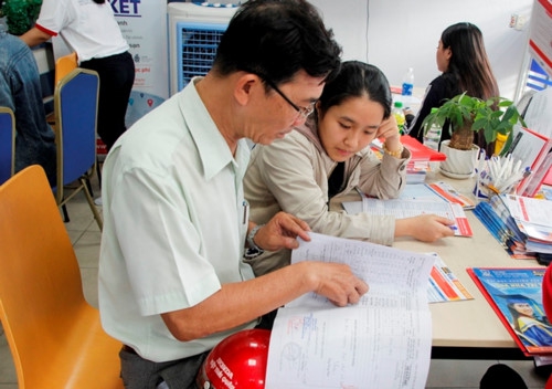 Đông đảo thí sinh đăng ký xét tuyển học bạ tại Trường ĐH Nguyễn Tất Thành - Ảnh minh hoạ 4