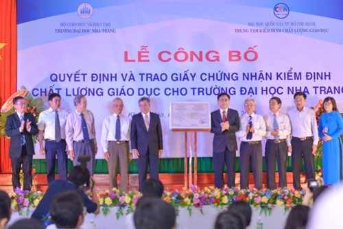 Trường ĐH Nha Trang công bố điểm sàn xét tuyển và điểm trúng tuyển ĐH-CĐ theo phương thức xét tuyển học bạ - Ảnh minh hoạ 3