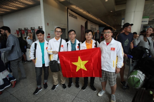 Học sinh Việt Nam giành 2 huy chương Vàng Olympic Vật lý Quốc tế 2018 - Ảnh minh hoạ 2
