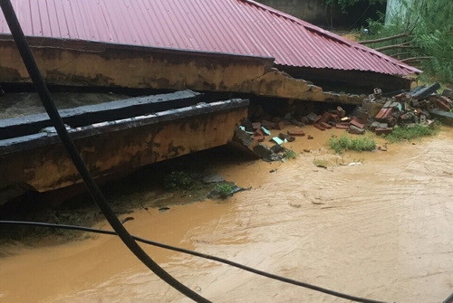 Nhiều trường học ở Quan Hóa vẫn bị mưa lũ cô lập hoàn toàn
