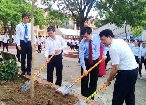 Nhiều trò chơi dân gian hấp dẫn trong lễ khai giảng - Ảnh minh hoạ 3