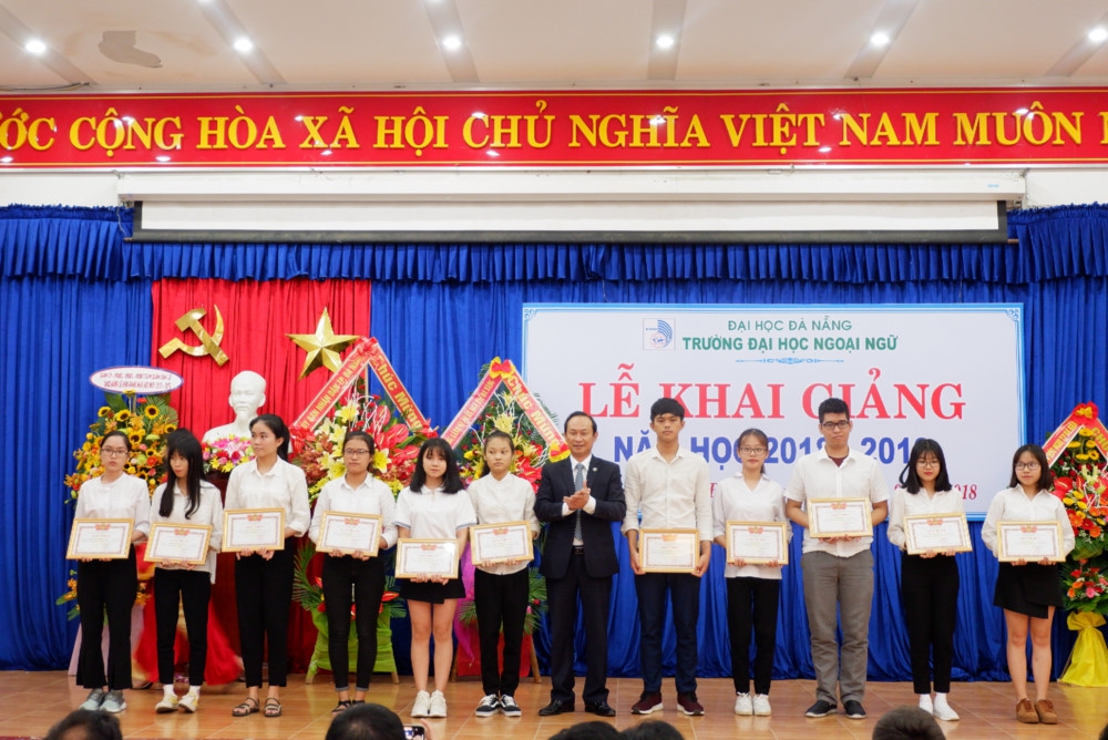 Trường ĐH Ngoại ngữ (ĐH Đà Nẵng) khai giảng năm học mới 2018 – 2019