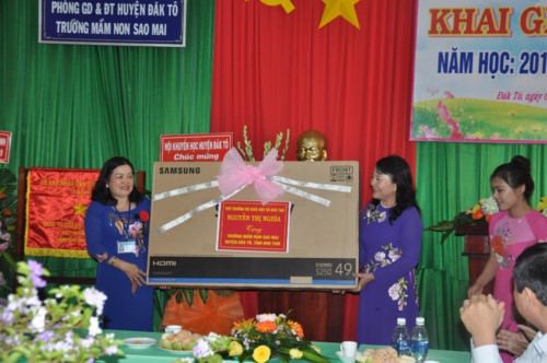 Thứ trưởng Nguyễn Thị Nghĩa thăm điểm sáng mầm non tỉnh Kon Tum - Ảnh minh hoạ 4