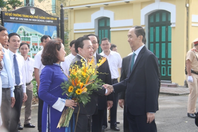 Chủ tịch nước dự khai giảng tại Trường THPT Chu Văn An (Hà Nội)