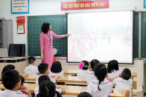 Ngày đầu tiên đi học: Lấp lánh niềm vui và cả nỗi lo… - Ảnh minh hoạ 2