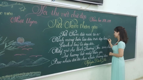 18 cô giáo Quảng Trị viết chữ đẹp như vẽ tranh - Ảnh minh hoạ 4