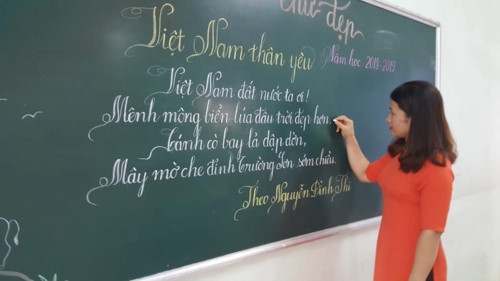 18 cô giáo Quảng Trị viết chữ đẹp như vẽ tranh - Ảnh minh hoạ 12