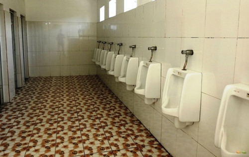 Nhà vệ sinh '5 sao' ở trường học Quảng Ninh