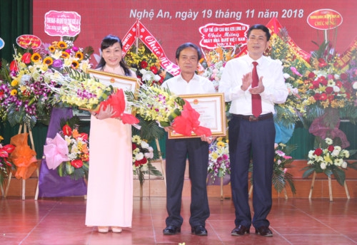 ĐH Vinh đón nhận nhiều danh hiệu cao quý dịp Ngày Nhà giáo Việt Nam - Ảnh minh hoạ 8