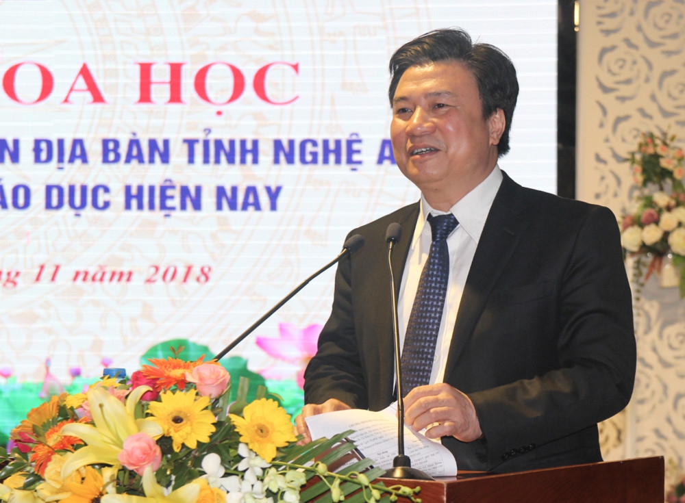 “Thực hiện đổi mới ngay từ chương trình hiện hành”