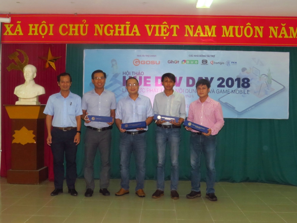 Phát động cuộc thi “Lập trình ứng dụng/Trò chơi trên Mobile- Mobile Day 2018”