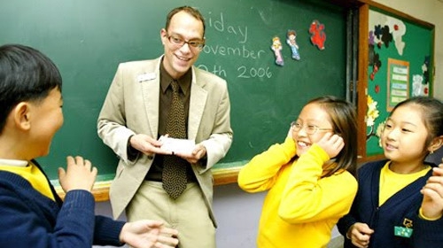 Chấn chỉnh dạy học tiếng Anh với giáo viên nước ngoài