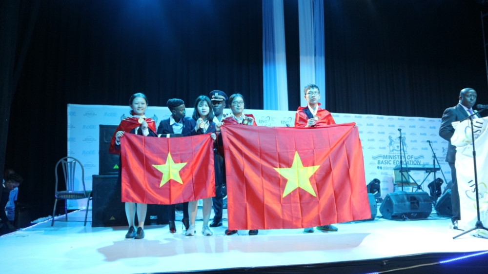 HS Việt Nam đoạt thành tích cao nhất trong 9 năm thi Khoa học trẻ quốc tế