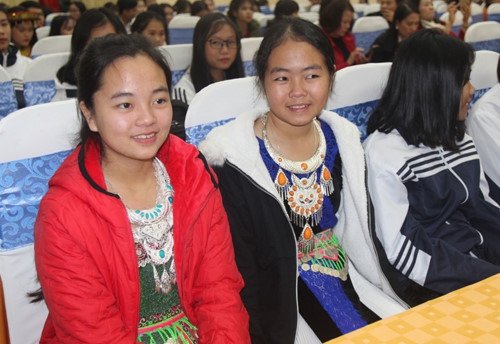 Nghệ An: Tuyên dương học sinh giỏi dân tộc thiểu số - Ảnh minh hoạ 3