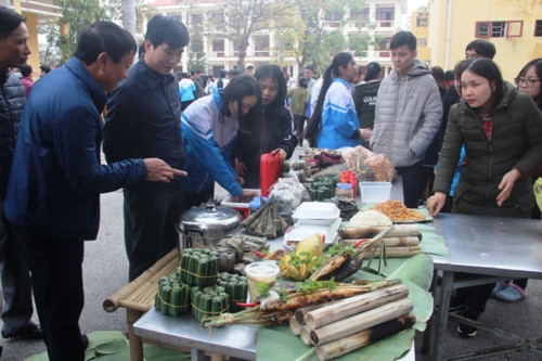 Tổ chức phiên chợ vùng cao giữa lòng thành phố - Ảnh minh hoạ 11