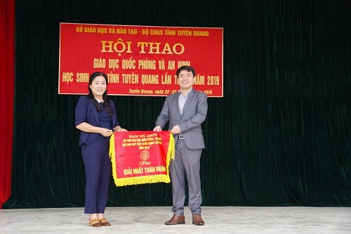 Học sinh THPT Tuyên Quang hào hứng với Hội thao Giáo dục Quốc phòng - An ninh - Ảnh minh hoạ 5
