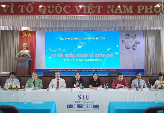 STU tổ chức Ngày hội tư vấn Hướng nghiệp và Tuyển sinh năm 2019