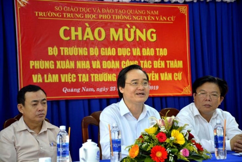 Bộ trưởng Phùng Xuân Nhạ: Chương trình giáo dục phổ thông mới là cơ hội để thầy cô thay đổi - Ảnh minh hoạ 2