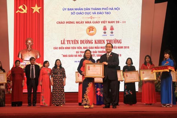 Đẩy mạnh phát hiện, nhân rộng điển hình tiên tiến ngành Giáo dục