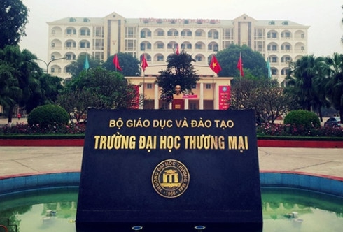 Thí sinh Hòa Bình “gian lận điểm” học ĐH Thương mại tự xin thôi học