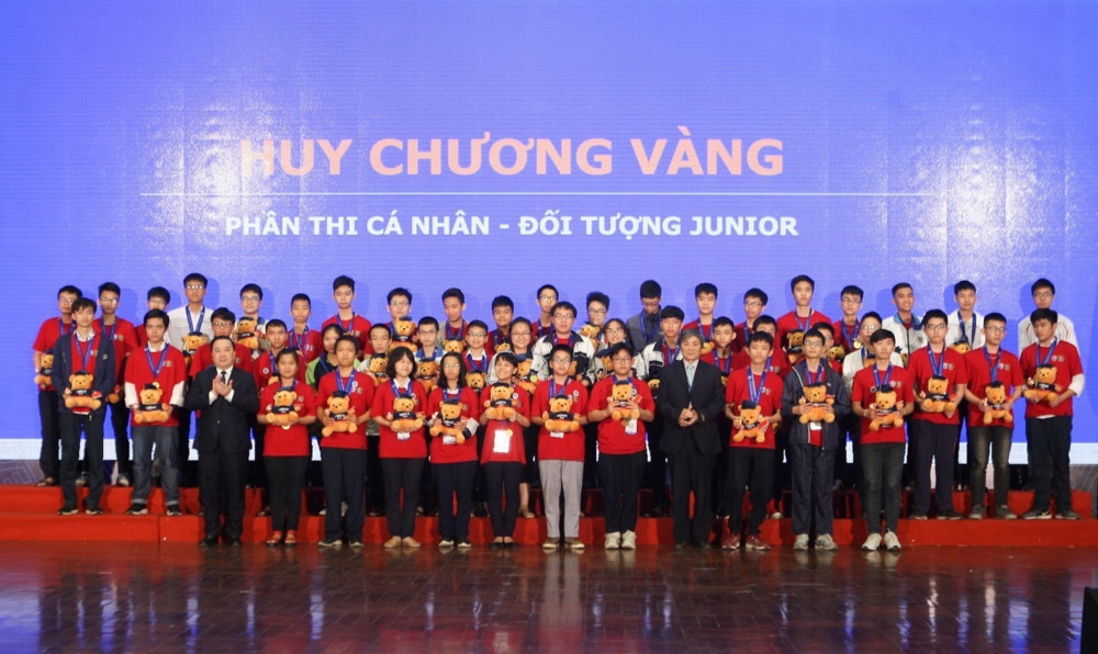 Bế mạc kỳ thi Toán học Hà Nội mở rộng: Nhiều học sinh đạt thành tích cao