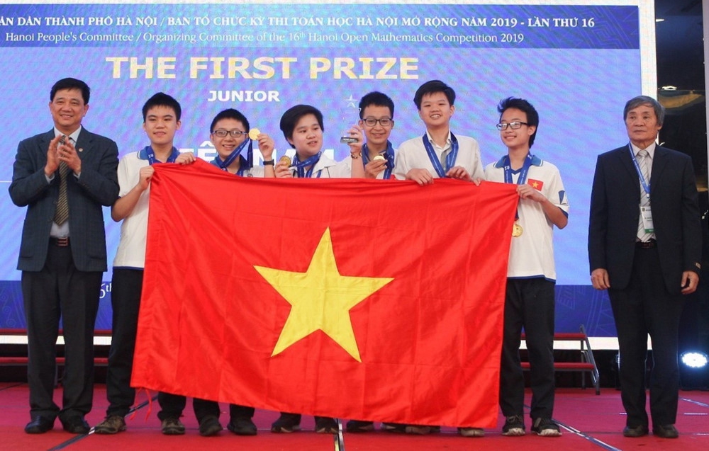 Bế mạc và trao giải kì thi Toán học Hà Nội mở rộng 2019