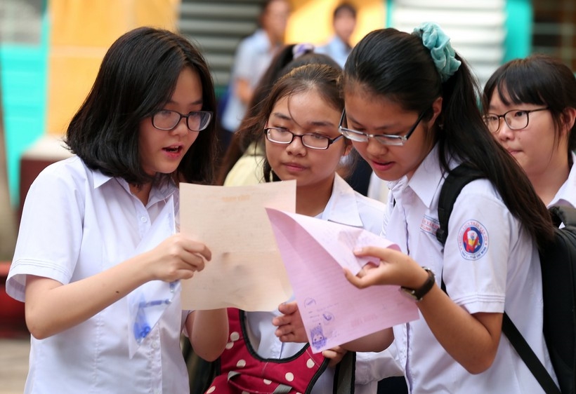 Hướng dẫn chi tiết cách xác nhận nhập học trực tuyến vào lớp 10 Hà Nội