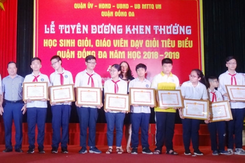 Ngành GD Đống Đa đạt nhiều thành tích trong năm học 2018-2019 - Ảnh minh hoạ 2