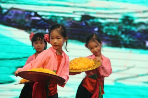 Trường iSchool Hà Tĩnh tổ chức lễ tốt nghiệp các bé 5 tuổi - Ảnh minh hoạ 2