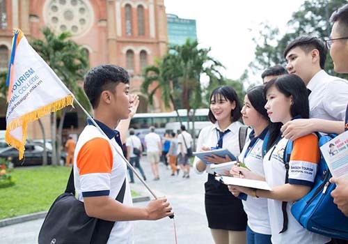 Nhân lực cho vùng kinh tế trọng điểm miền Trung: Thách thức cho các cơ sở đào tạo - Ảnh minh hoạ 2