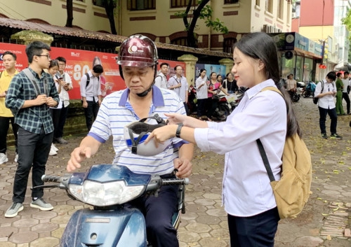 Thí sinh được nhắc nhở gì trong ngày đăng kí làm thủ tục dự thi? - Ảnh minh hoạ 3