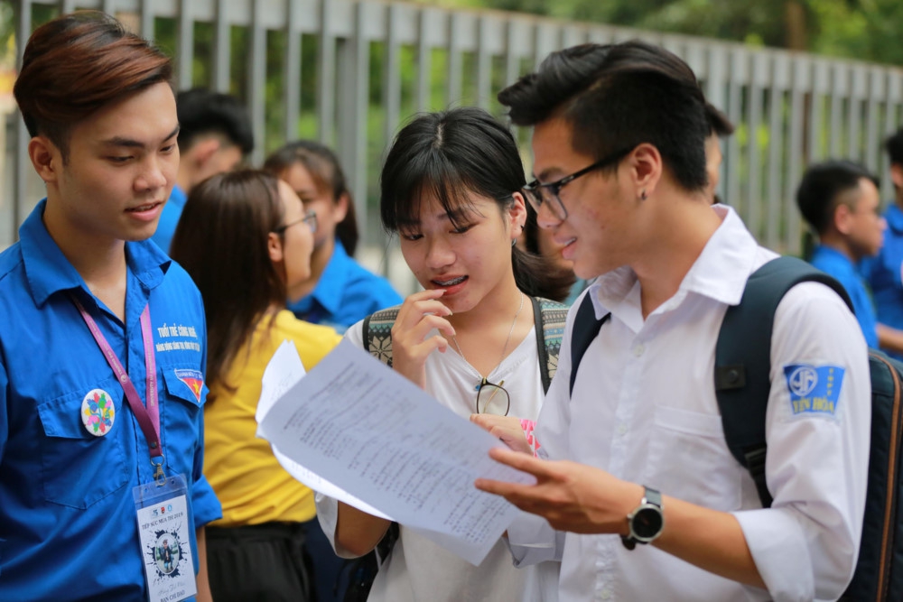 Sáng nay, 329.169 thí sinh bước vào bài thi tổ hợp Khoa học tự nhiên