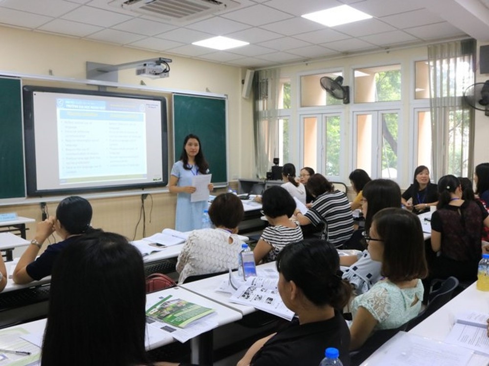 Phú Yên lưu ý triển khai tập huấn giáo viên thực hiện chương trình mới