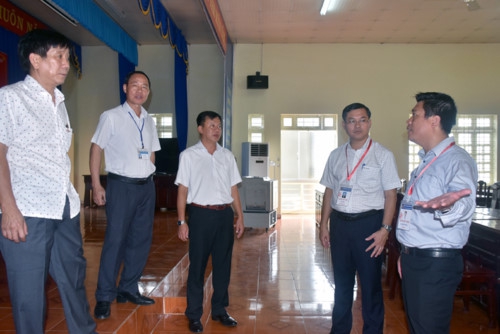 Thứ trưởng Nguyễn Văn Phúc kiểm tra công tác chuẩn bị thi THPT quốc gia tại Bình Phước - Ảnh minh hoạ 5