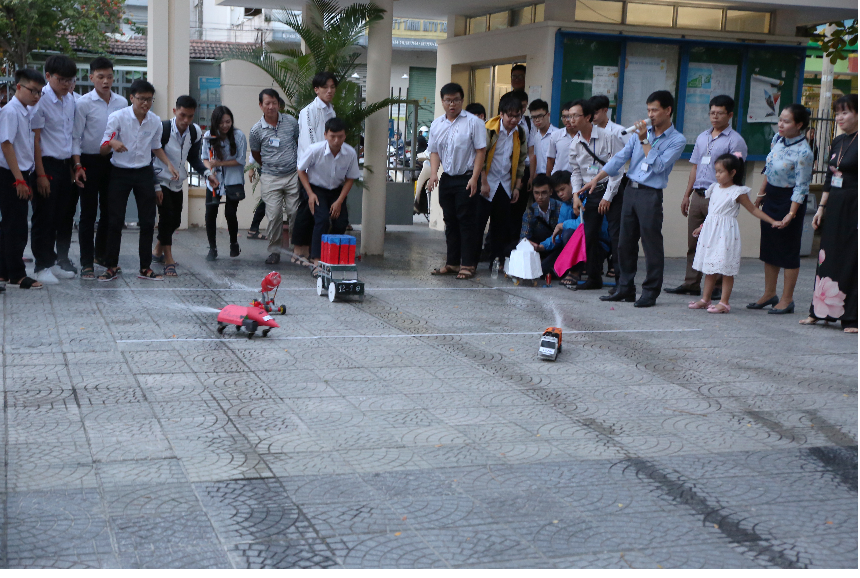 STEM không chỉ là  robot và máy tính