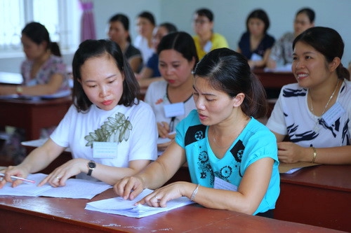 Thứ trưởng Nguyễn Hữu Độ kiểm tra công tác chấm thi tại Ninh Bình - Ảnh minh hoạ 3