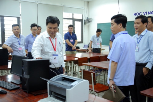 Thứ trưởng Nguyễn Hữu Độ: Nghiêm cấm tiết lộ nội dung bài thi trong quá trình chấm thi - Ảnh minh hoạ 10