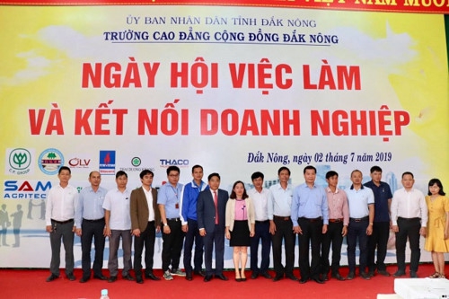 Ngày hội việc làm đầu tiên của Trường Cao đẳng cộng đồng Đắk Nông - Ảnh minh hoạ 2