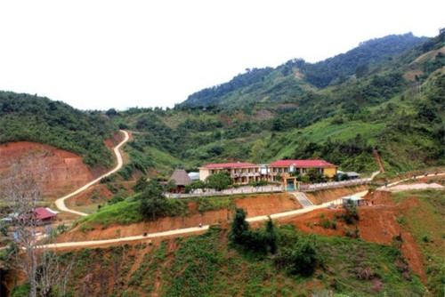 Tây Giang (Quảng Nam): Cha làm thầy, dạy con học chữ - Ảnh minh hoạ 2