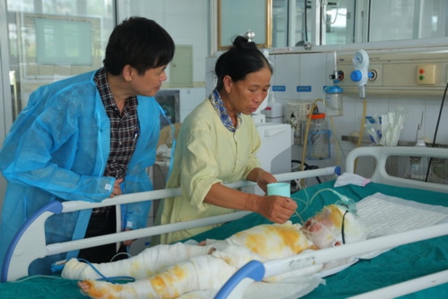 Vụ 3 trẻ mầm non bị bỏng: Sở GD&ĐT Hà Nam chỉ đạo dừng hoạt động Nhóm trẻ MN tư thục Tuổi Thơ - Ảnh minh hoạ 2