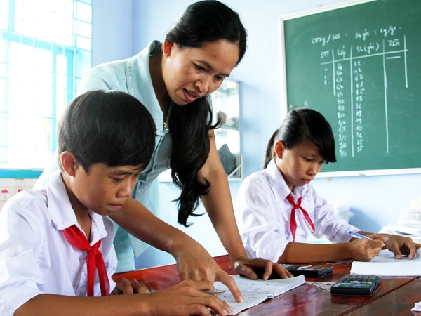 Thừa Thiên - Huế: Không thu tiền bồi dưỡng học sinh giỏi, phụ đạo học sinh yếu