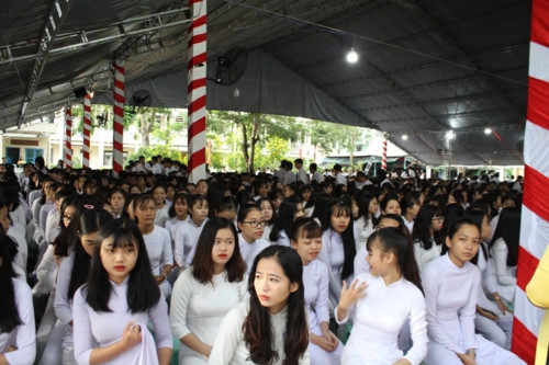 Sáng 5/9, học sinh cả nước tưng bừng khai giảng năm học mới - Ảnh minh hoạ 5