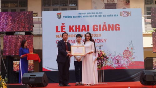 Trường ĐH Khoa học Xã hội và Nhân văn khai giảng năm học mới - Ảnh minh hoạ 6