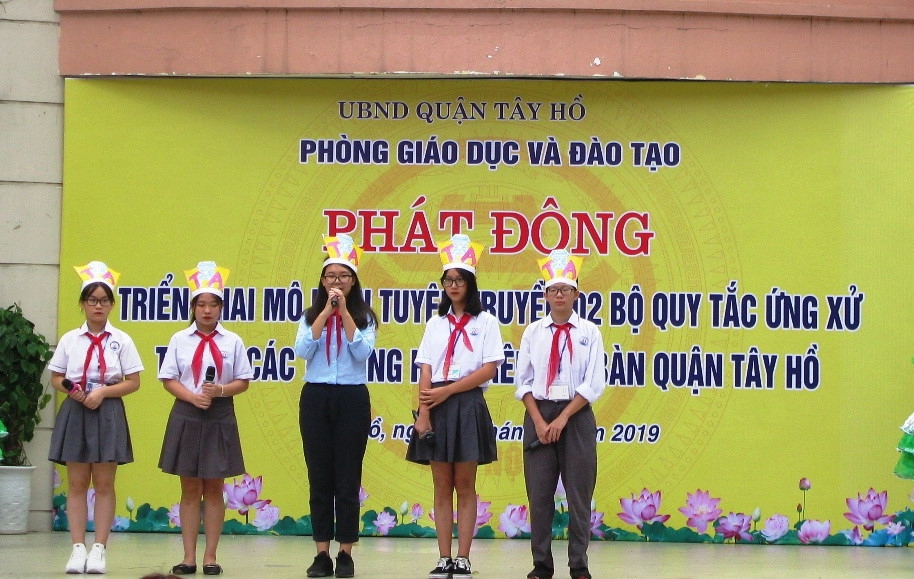 Hình thành thói quen thực hiện các hành vi chuẩn mực trong giáo viên và học sinh