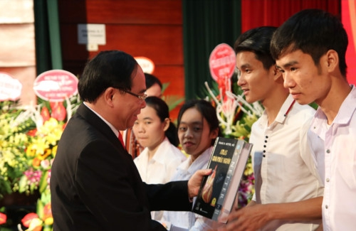 Gần 1.000 học viên, sinh viên Học viện Y Dược học cổ truyền Việt Nam bước vào năm học mới - Ảnh minh hoạ 3