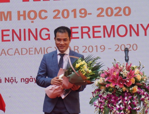 Truyền lửa nhân ái cho sinh viên tại lễ khai giảng năm học 2019-2020 - Ảnh minh hoạ 3